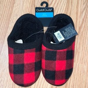 NWT boys slippers size 3-4